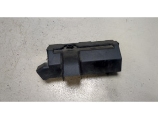 Крышка блока предохранителей  Chevrolet Camaro 2015-2018         