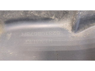 Решетка радиатора  Renault Trafic 2014-2021          1.6 