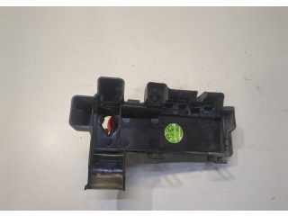 Крышка блока предохранителей Cadillac ATS 2012-2014