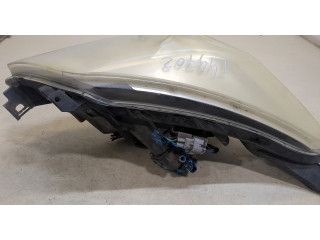 Фара передняя Toyota Urban Cruiser правая