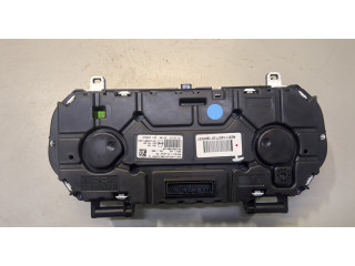 Панель приборов Dacia Duster 1.6 Бензин