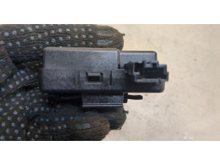 Блок комфорта  Chevrolet Equinox 2017-2021      13595510  