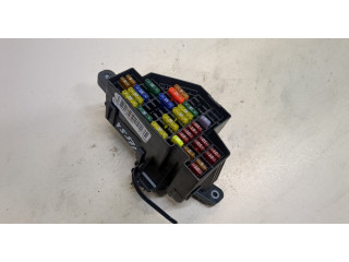 Блок предохранителей  Volkswagen Passat 7 2010-2015 Европа         