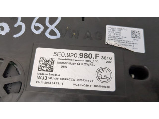 Панель приборов Skoda Octavia (A7) 2017-2021 5E0920980F
