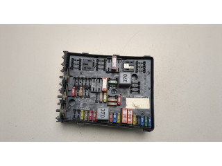 Блок предохранителей  Volkswagen Passat 7 2010-2015 Европа      1K0937124Q   