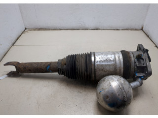 Стойка амортизатора  Volkswagen Phaeton 2002-2010      