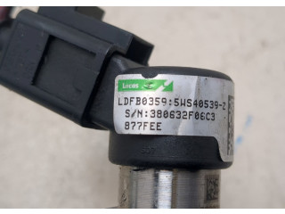 Форсунка топливная  Volkswagen Caddy 2004-2015         