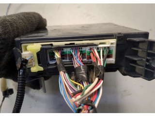 Блок предохранителей  Toyota Tundra 2007-2013         