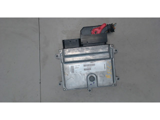 Блок управления двигателем  Volvo V50 2004-2007     