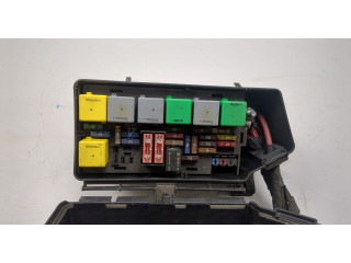 Блок предохранителей Nissan Rogue 2007-2013