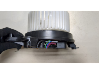 Моторчик печки Cadillac XT4