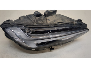 Фара передняя  Volvo S90 2016-2020 правая 