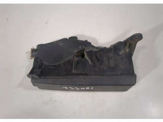 Блок предохранителей  Lexus IS 2005-2013          2.2