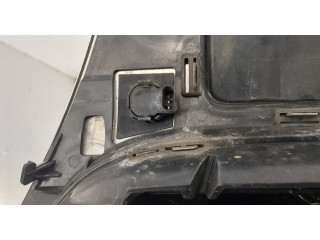 Решетка радиатора  Volkswagen Passat 6 2005-2010          3C0853651B