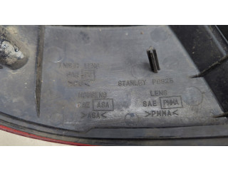 Задний фонарь          