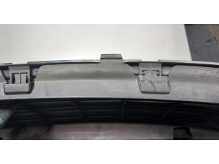 Решетка радиатора  Peugeot 3008 2009-2016          