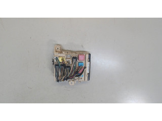 Блок реле  Toyota Camry V40 2006-2011      nn4lq0j110707     2.5