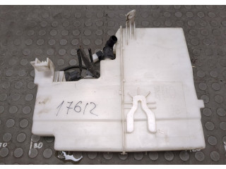 Бачок омывателя  KIA Stinger 2017-2021    