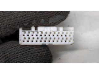 Зеркало боковое Infiniti QX56 2010-2013 правое 963011LA1A