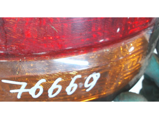 Задний фонарь 26550VG025 Nissan Elgrand 1997-2002