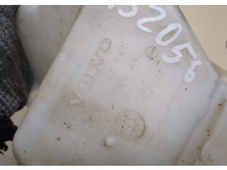 Бачок омывателя  Volvo S40 / V40 1995-2004    