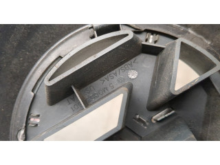 Решетка радиатора  Volkswagen Passat 6 2005-2010          3C0853651AD