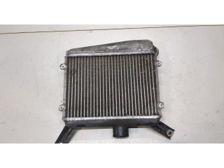 Интеркулер  Toyota RAV 4 2000-2005 2.0      