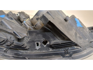 Фара передняя  Peugeot 2008 2013-2019 правая 