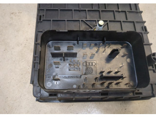 Блок предохранителей  Volkswagen Passat 7 2010-2015 Европа      3C093125A   7   1.6