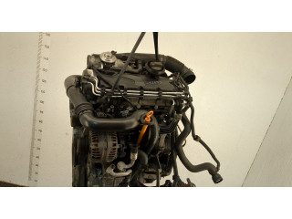 Форсунка топливная Volkswagen Golf Plus 038130073AG