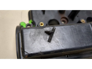 Клапанная крышка двигателя ДВС Infiniti QX56 2010-2013 5.6