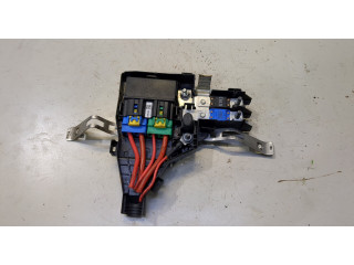 Блок предохранителей  Dacia Duster      030111401   1.6