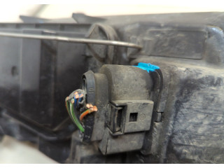 Фара передняя  Ford Focus 1 1998-2004 правая 