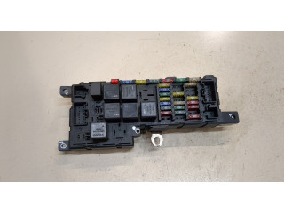 Блок предохранителей Volvo XC90 2002-2006 30728008