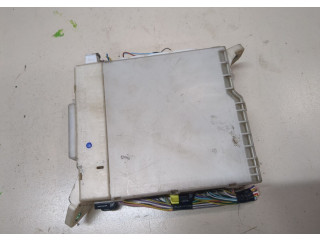 Блок предохранителей Lexus IS 2005-2013 8273053050 2.2