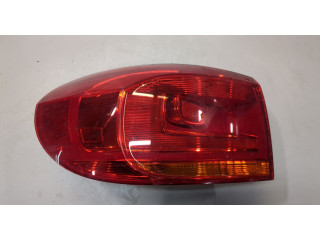 Задний фонарь          