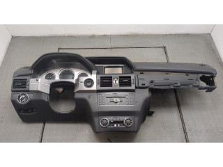 Панель приборов  Mercedes GLK X204 2008-2015       A2049003900, A2045409748     