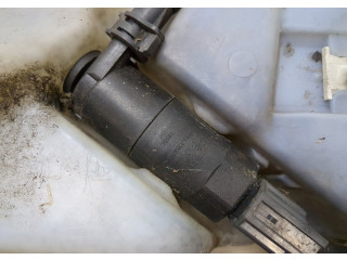 Бачок омывателя  Volvo C30 2006-2010    