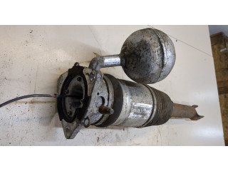 Стойка амортизатора  Volkswagen Phaeton 2002-2010      