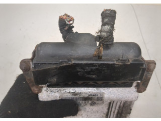 Блок управления двигателем  Skoda SuperB 2008-2015     