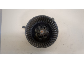 Моторчик печки Skoda Octavia (A5) 2004-2013 3C0907521F, 2468105384, F011500081 3C0907521F, 2468105384, F011500081
