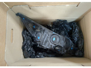 Фара передняя  Ford Focus 3 2011-2015 левая 