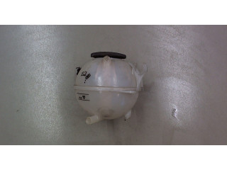 Бачок расширительный  Audi Q3 2011-2014 1K0121407A    2.0