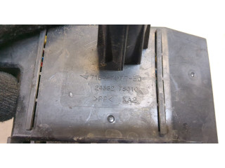 Блок предохранителей Infiniti QX56 2004-2010