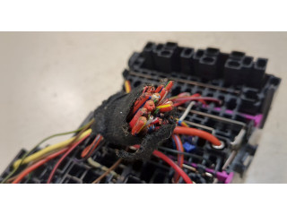 Блок предохранителей  Volkswagen Golf 7 2012-2017           