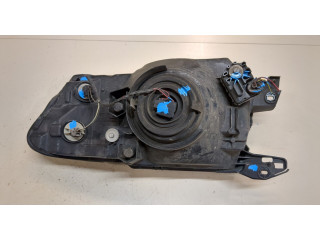 Фара передняя Mitsubishi Pajero / Montero 2000-2006 правая