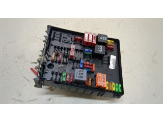 Блок предохранителей Skoda Octavia (A5) 2004-2013 1K0937124K