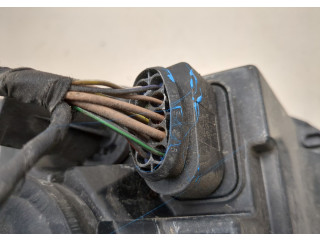 Фара передняя Volkswagen Jetta 5 2005-2011 правая