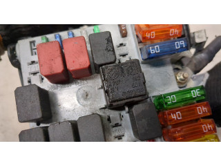 Блок реле  Lancia Thesis         2.4