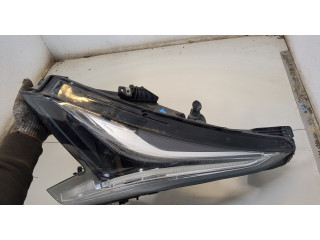 Фара передняя  Cadillac XT4 левая 